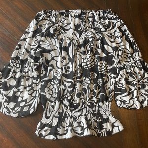 Dress barn floral sheer wide sleeves v neck off shoulders or on blouse/. Top